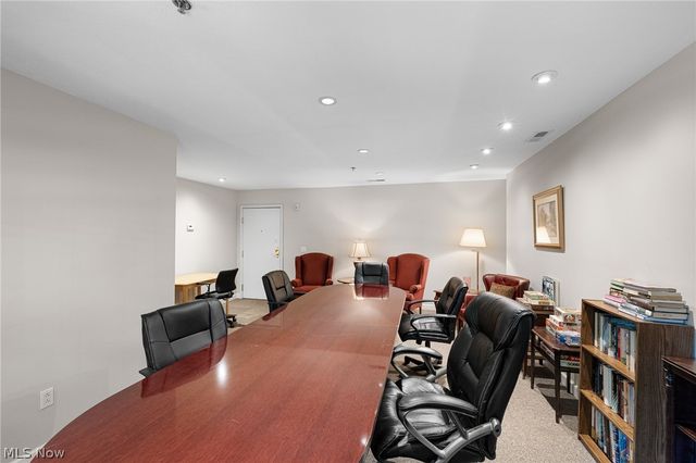 2885 Pease Drive 303, Rocky River, OH 44116