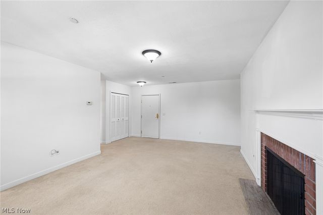 2885 Pease Drive 303, Rocky River, OH 44116