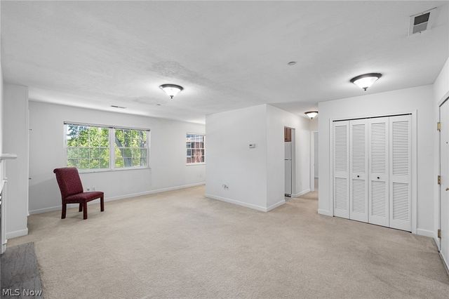 2885 Pease Drive 303, Rocky River, OH 44116