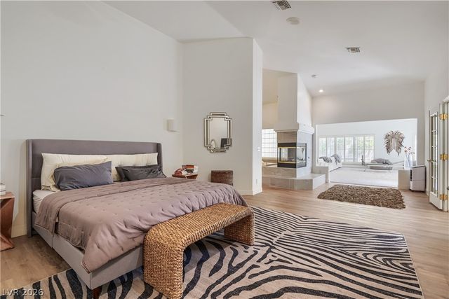8046 Silver King Drive, Las Vegas, NV 89129