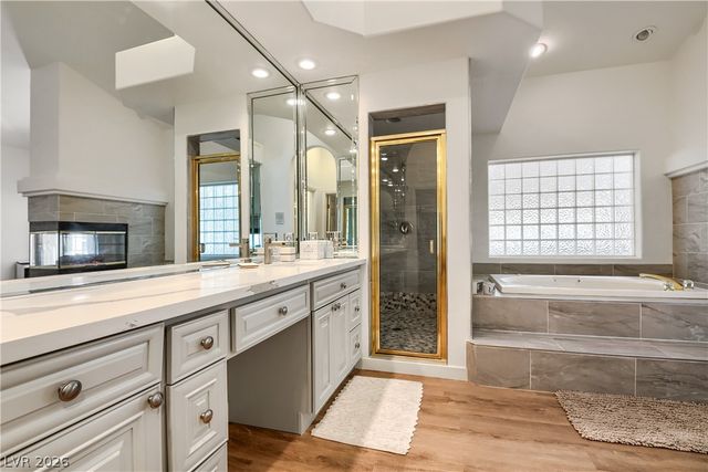 8046 Silver King Drive, Las Vegas, NV 89129