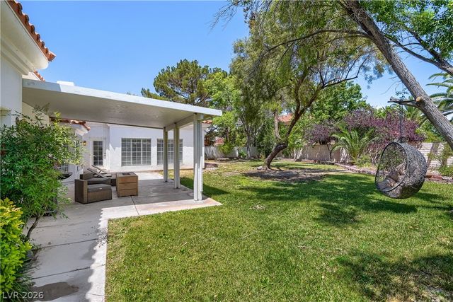8046 Silver King Drive, Las Vegas, NV 89129