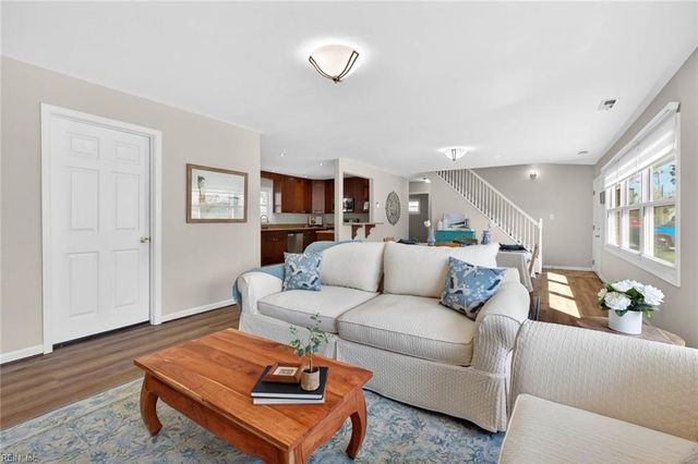 2220 Ardmore AVE, Chesapeake, VA 23324