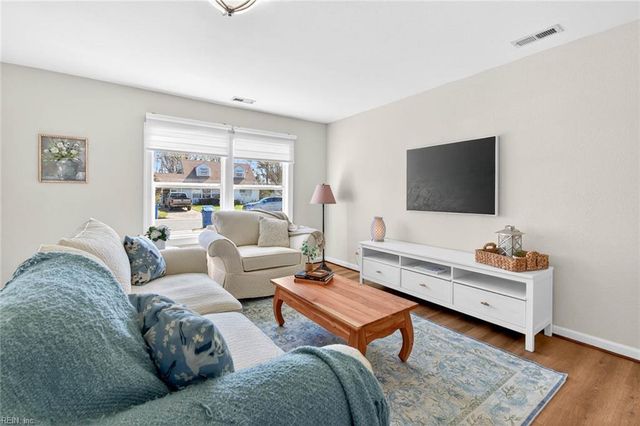 2220 Ardmore AVE, Chesapeake, VA 23324