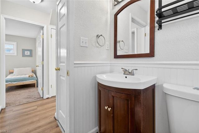 2220 Ardmore AVE, Chesapeake, VA 23324