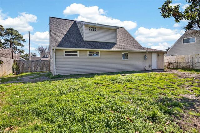 2220 Ardmore AVE, Chesapeake, VA 23324