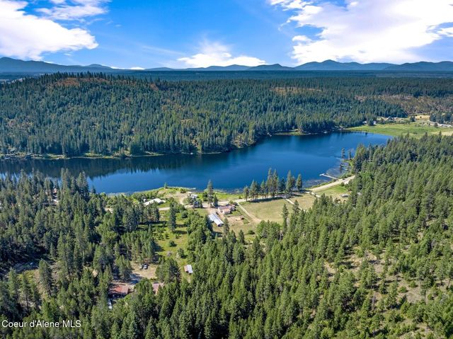 671 Kelso Woods Dr, Athol, ID 83801