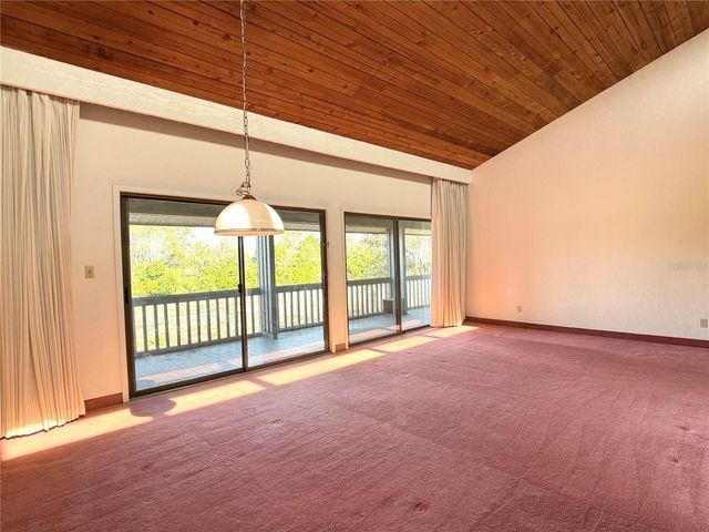 647 OLDE CAMELOT CIRCLE 647, Haines City, FL 33844