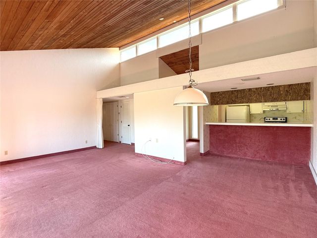 647 OLDE CAMELOT CIRCLE 647, Haines City, FL 33844