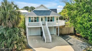 112 Palm Breeze Drive, Carolina Beach, NC 28428