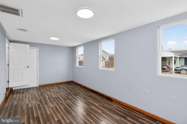 14423 LAMAR RD, Woodbridge, VA 22191