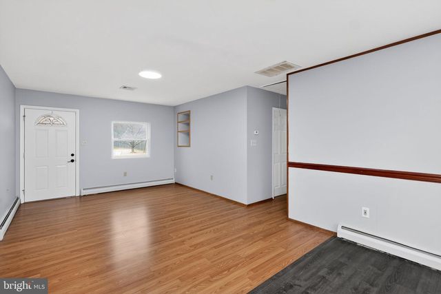 14423 LAMAR RD, Woodbridge, VA 22191