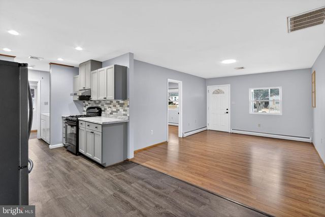 14423 LAMAR RD, Woodbridge, VA 22191