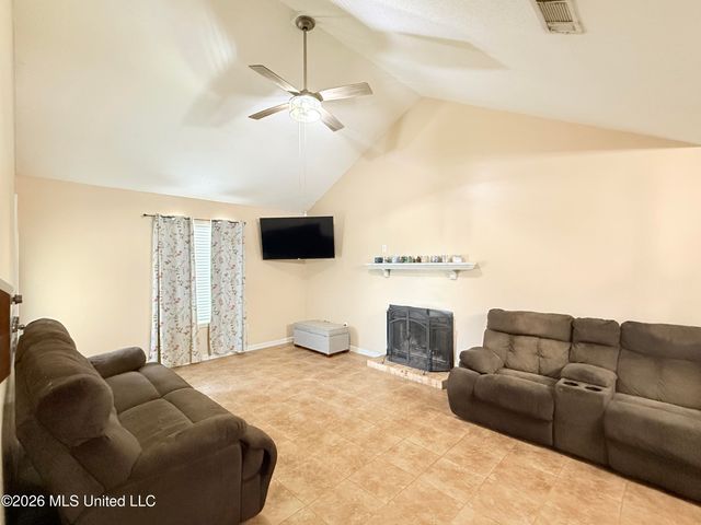 970 White Circle, Grenada, MS 38901