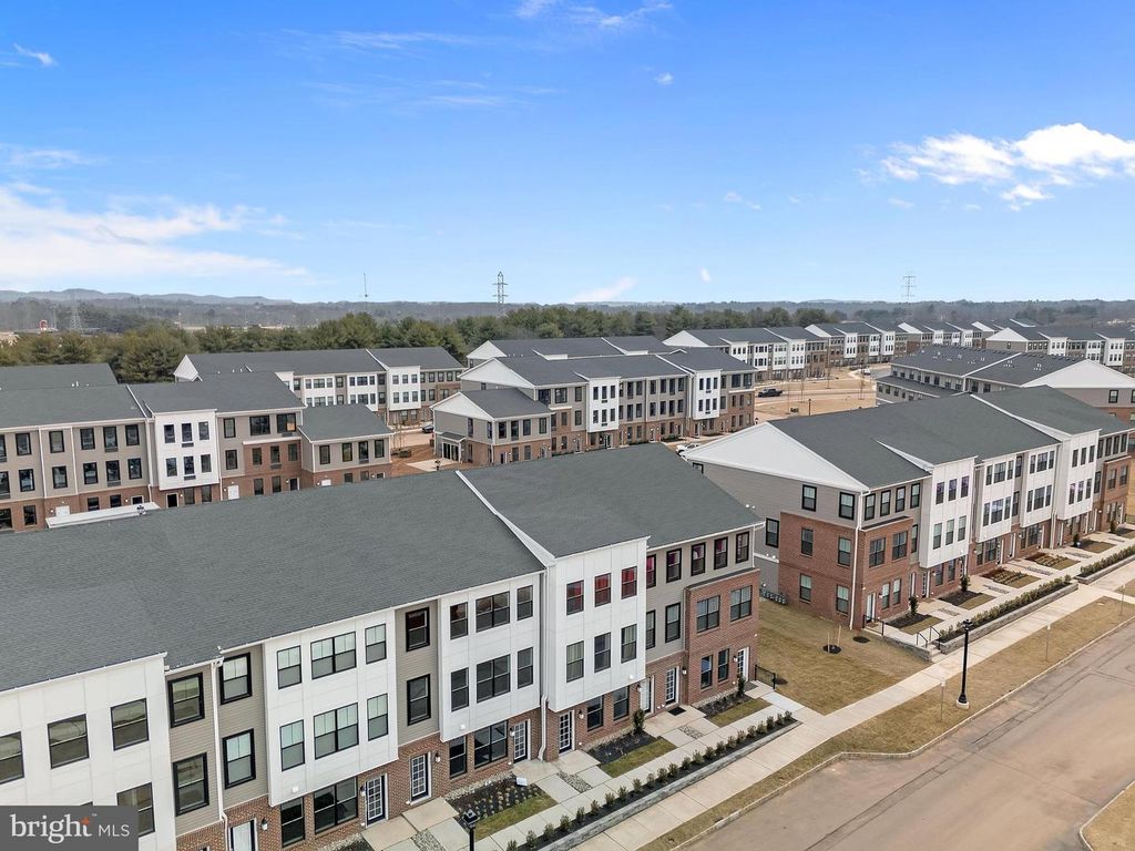 Image 1 of property listing at 257 LEWIS FISHER DRIVE, Pennington, NJ 08534