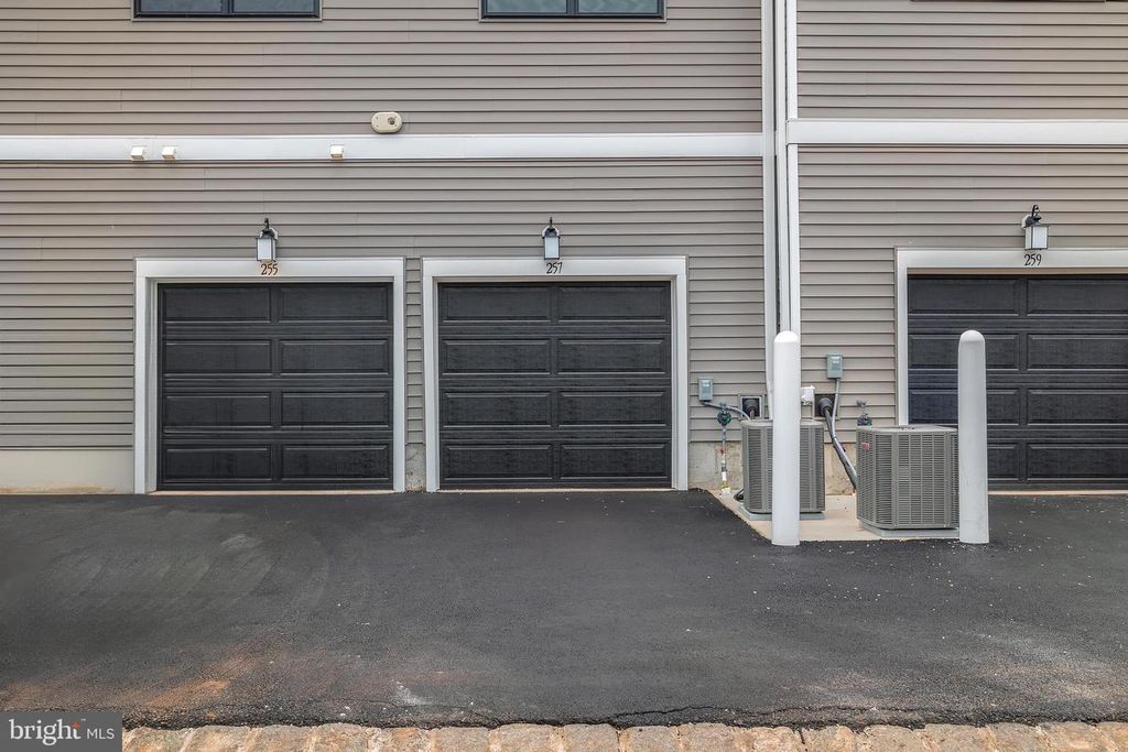 Image 28 of property listing at 257 LEWIS FISHER DRIVE, Pennington, NJ 08534