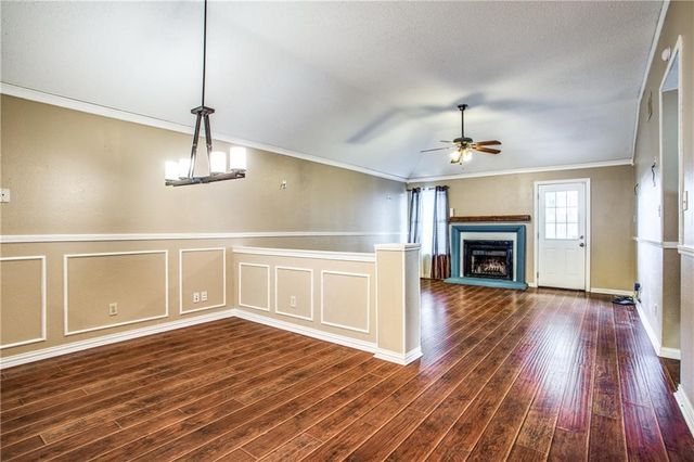 6817 Haltom Road, Fort Worth, TX 76137