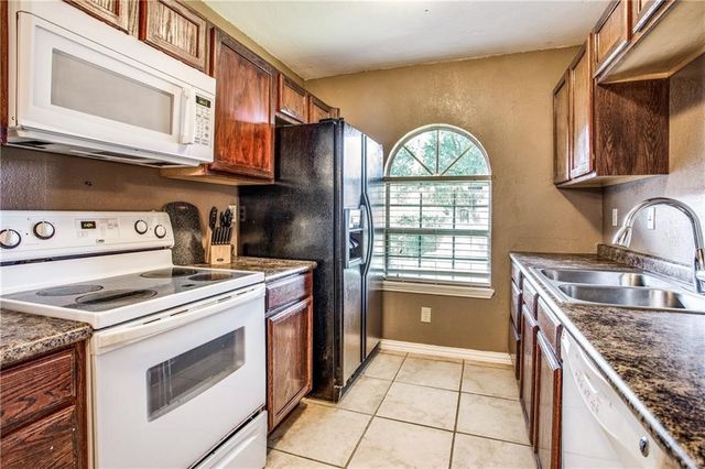 6817 Haltom Road, Fort Worth, TX 76137