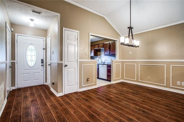 6817 Haltom Road, Fort Worth, TX 76137