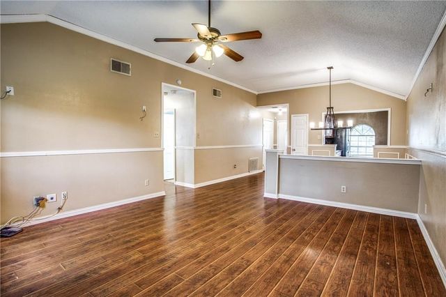 6817 Haltom Road, Fort Worth, TX 76137
