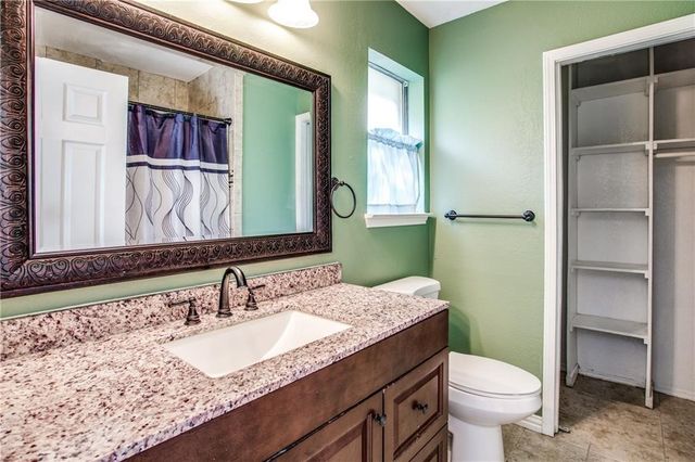6817 Haltom Road, Fort Worth, TX 76137