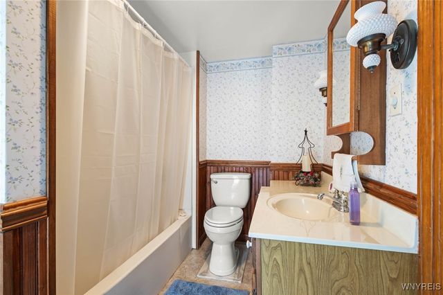 24 South Main Street, Batavia City, NY 14020