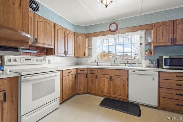 24 South Main Street, Batavia City, NY 14020