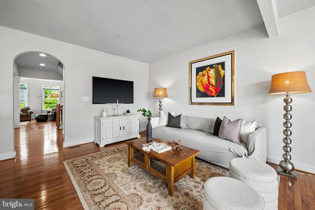 8607 SPRINGVALE DR, Lutherville Timonium, MD 21093