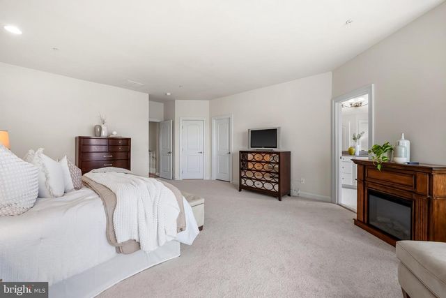 8607 SPRINGVALE DR, Lutherville Timonium, MD 21093