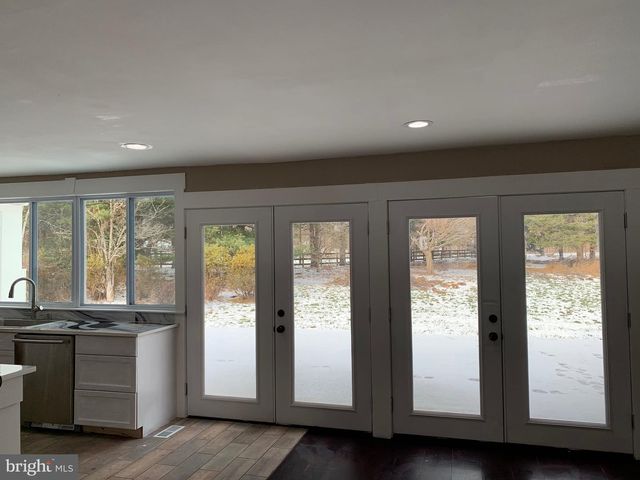 204 DONMORE DR, Great Falls, VA 22066