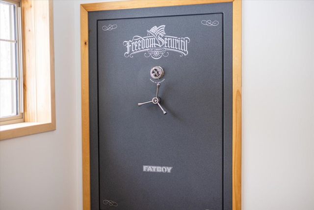 21437 County Road 17, Cohasset, MN 55721