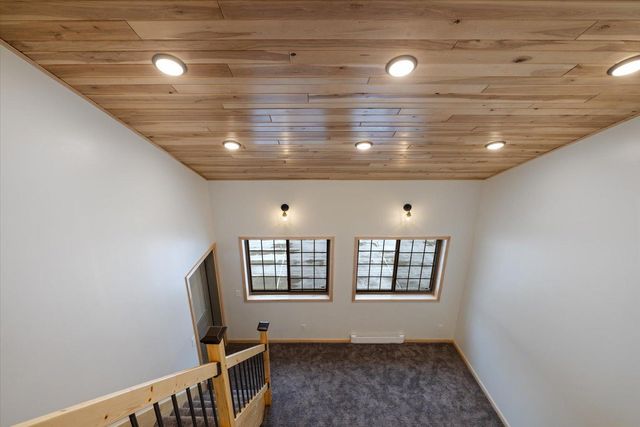 21437 County Road 17, Cohasset, MN 55721