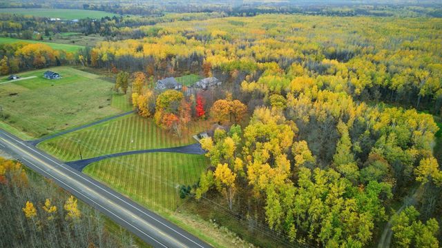 21437 County Road 17, Cohasset, MN 55721