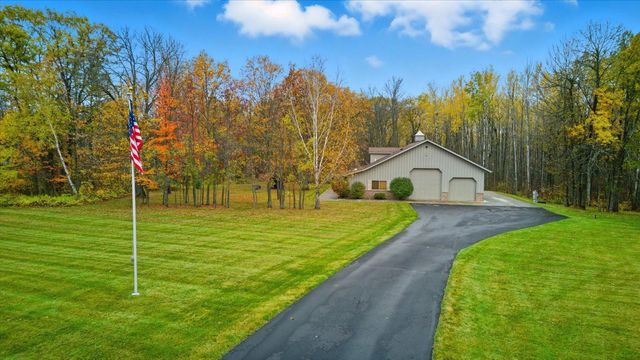 21437 County Road 17, Cohasset, MN 55721