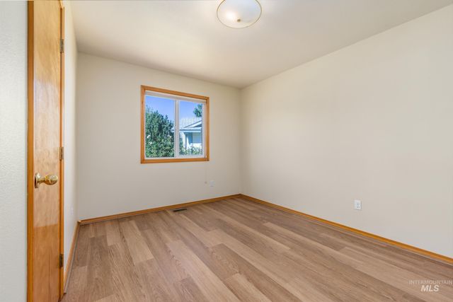 3660 E Eastgate Drive, Boise, ID 83716