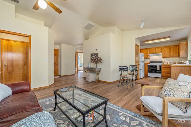 3660 E Eastgate Drive, Boise, ID 83716