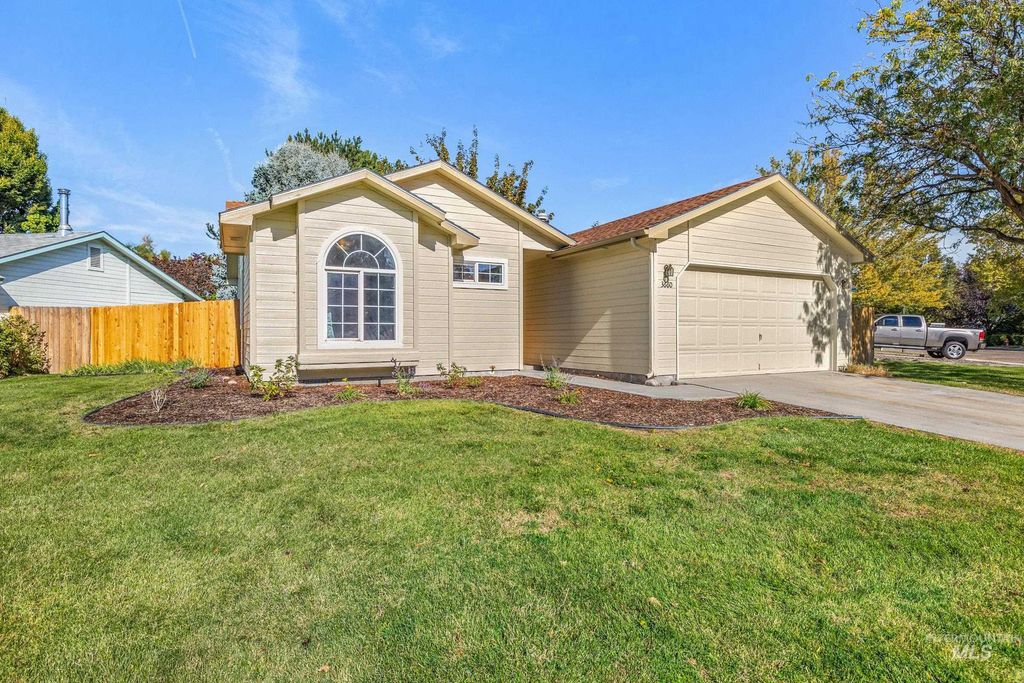 3660 E Eastgate Drive, Boise, ID 83716