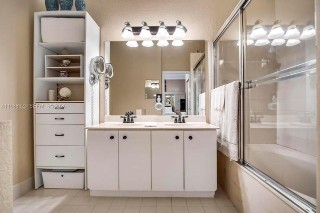 677 NW 129th Way, Pembroke Pines, FL 33028