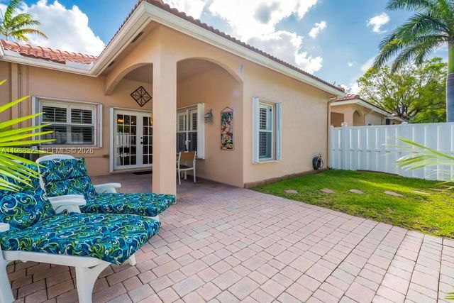 677 NW 129th Way, Pembroke Pines, FL 33028