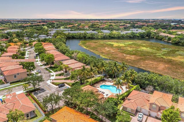 677 NW 129th Way, Pembroke Pines, FL 33028