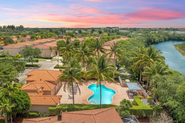 677 NW 129th Way, Pembroke Pines, FL 33028