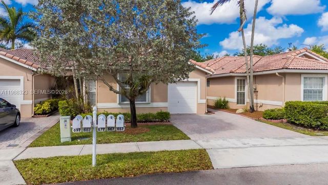 677 NW 129th Way, Pembroke Pines, FL 33028