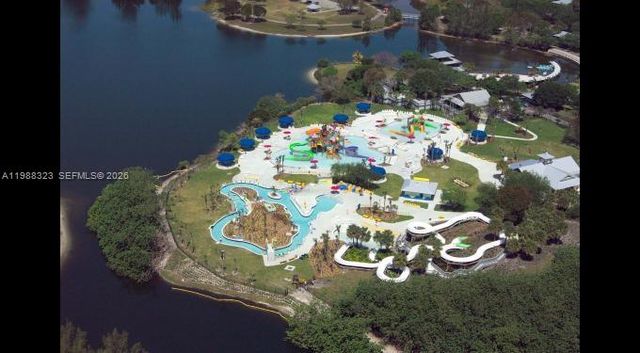 677 NW 129th Way, Pembroke Pines, FL 33028