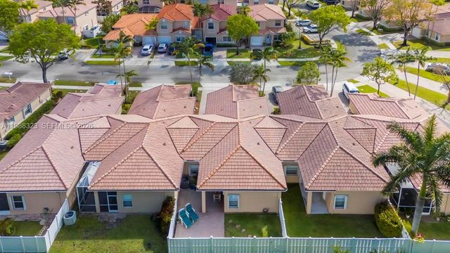 677 NW 129th Way, Pembroke Pines, FL 33028