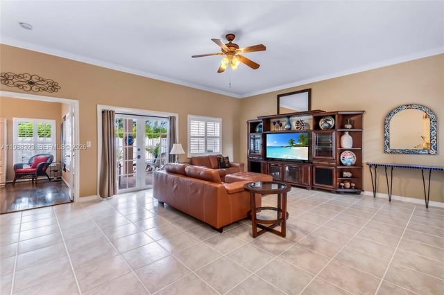 677 NW 129th Way, Pembroke Pines, FL 33028
