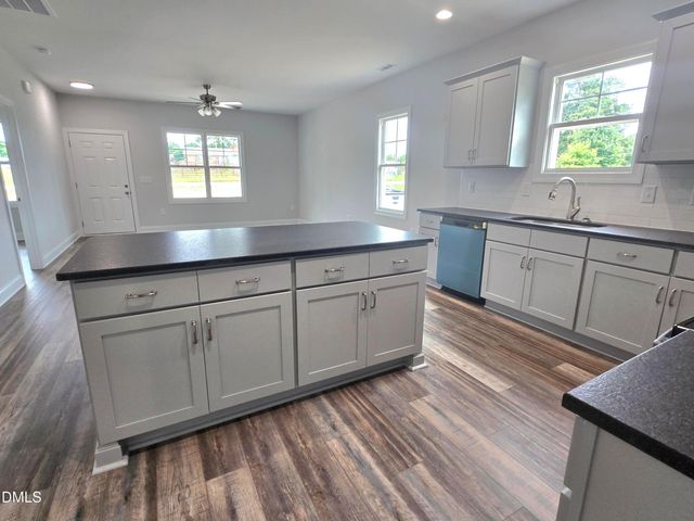 178 Jenkins Street, Dunn, NC 28334