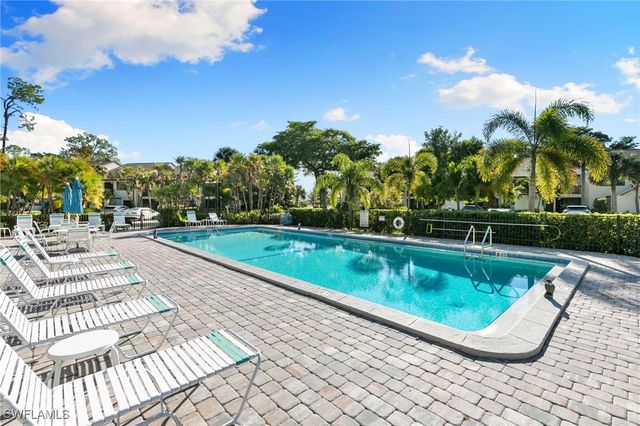 1828 Kings Lake BLVD 103, Naples, FL 34112