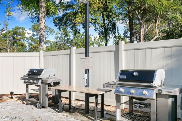 1828 Kings Lake BLVD 103, Naples, FL 34112