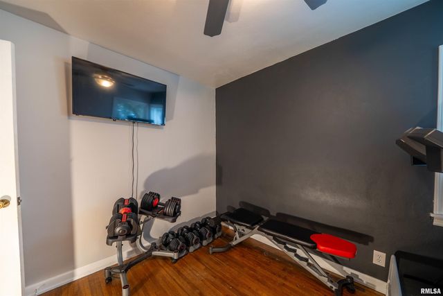 2318 N NORTHCREST Drive, Peoria, IL 61604