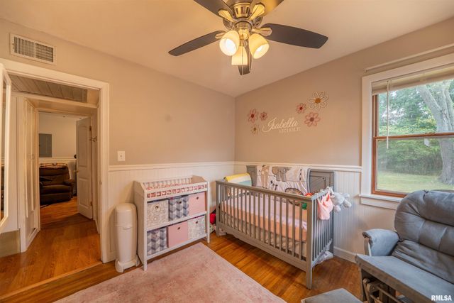 2318 N NORTHCREST Drive, Peoria, IL 61604